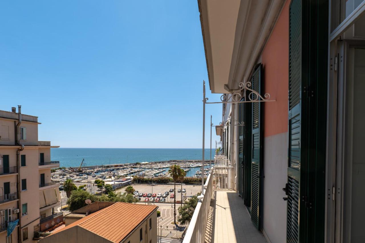 Mareluna Penthouse - Luxury Suites Salerno Esterno foto