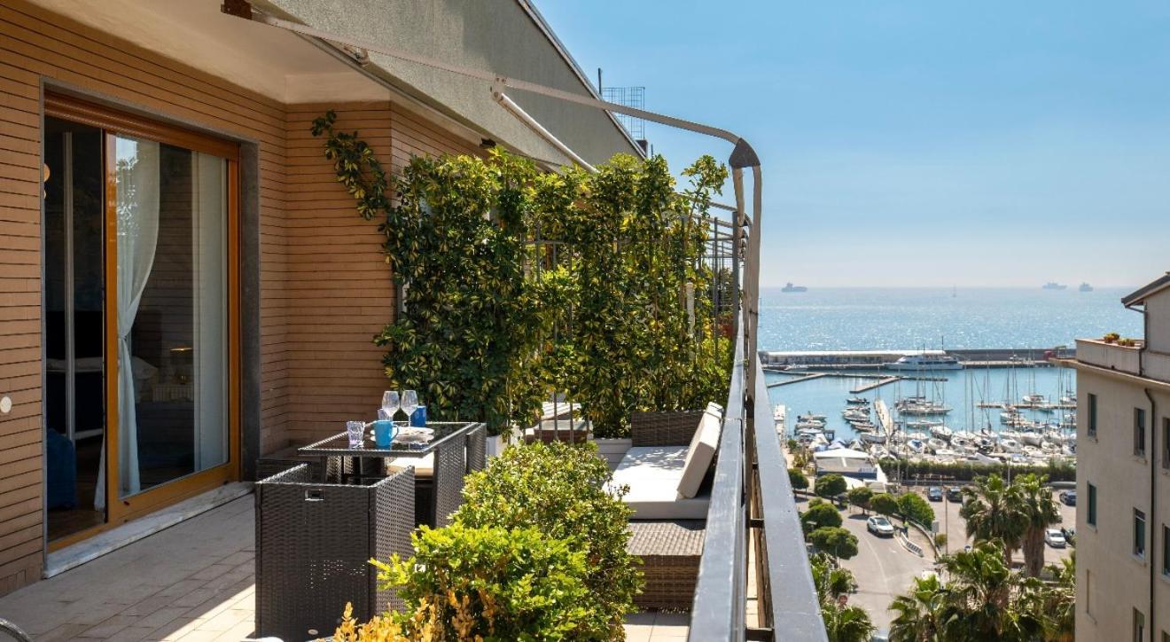 Mareluna Penthouse - Luxury Suites Salerno Esterno foto