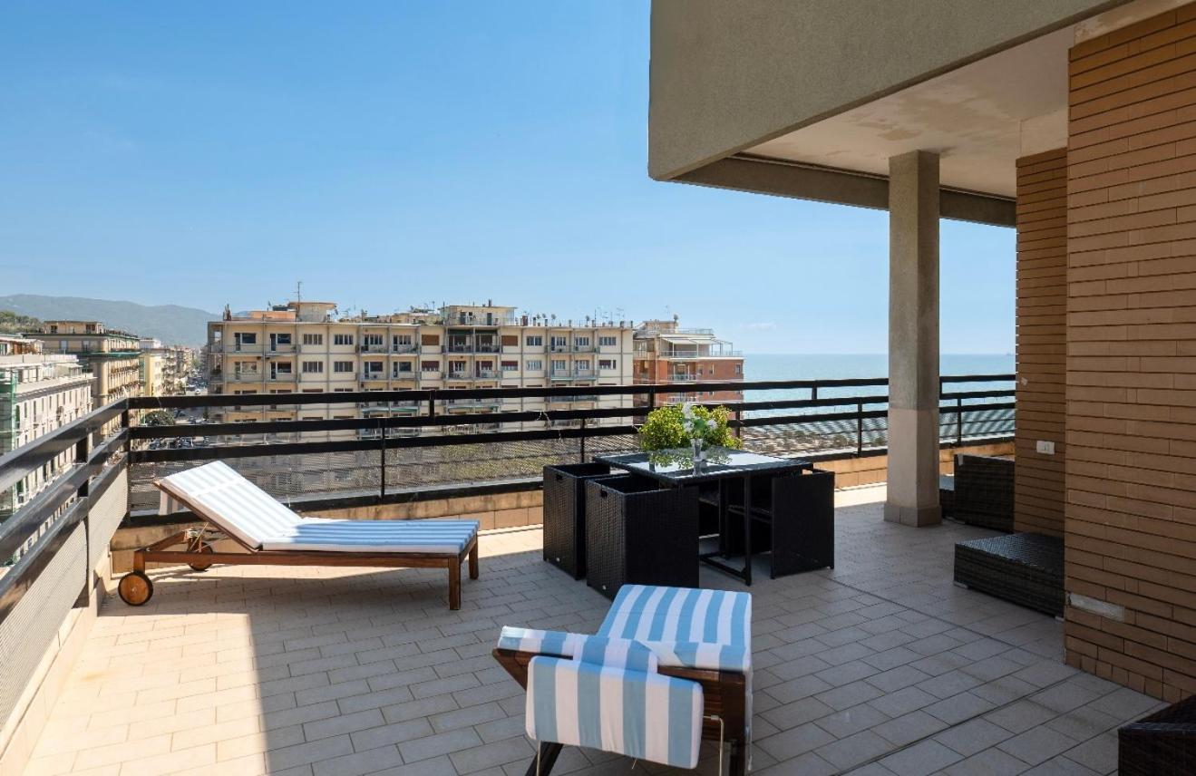 Mareluna Penthouse - Luxury Suites Salerno Esterno foto