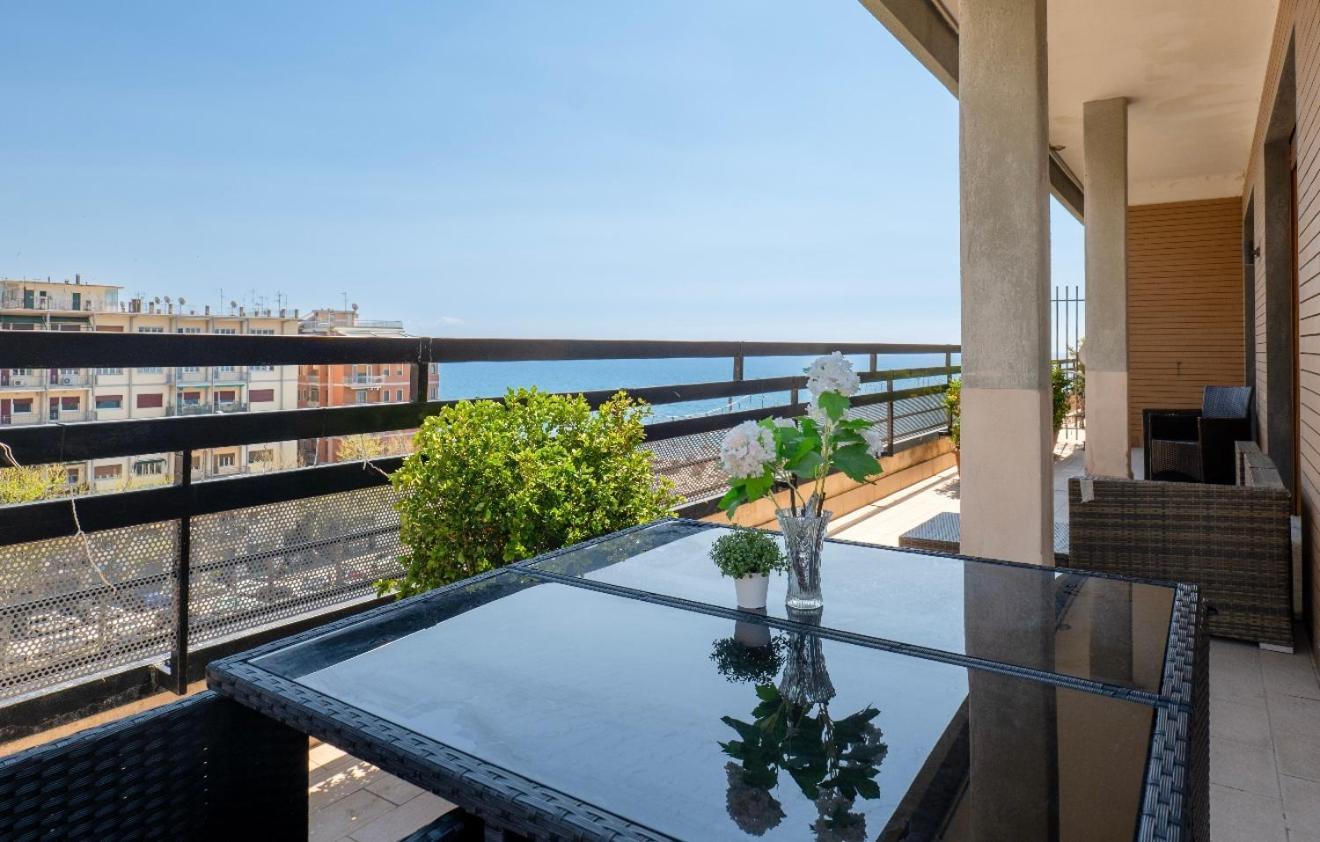 Mareluna Penthouse - Luxury Suites Salerno Esterno foto